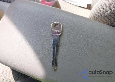 2000 Pontiac Sunfire Se z USA, uszkodzony, nr VIN 1G2JB5241Y7359747